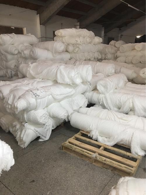 品種 長毛絨 別名 經(jīng)編胚布 成分及含量 100%滌綸 經(jīng)緯編 經(jīng)編 紗支